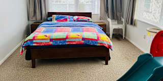 Samra's room