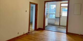 Safia Desrosiers's room