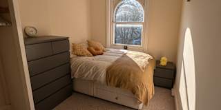 Bez's room