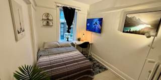 Alona's room
