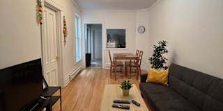 HelloMontreal's room