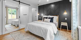 Tomic Properties's room
