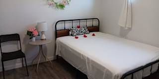 Christy Le's room