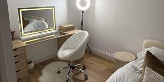 Roya's room