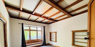 Etosha's room