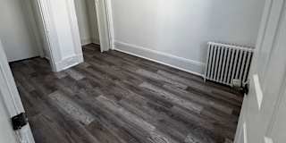 Linh's room