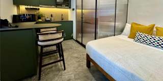 Chiew Hui's room