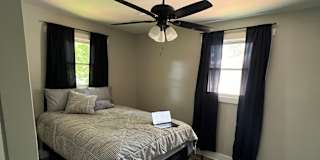 Andres's room