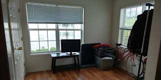 Alcove Rooms's room