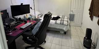 Yan's room