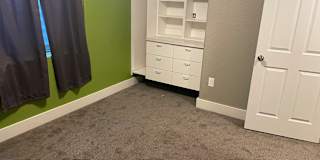 Cindi's room
