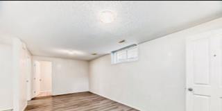 Mary Nguyen's room