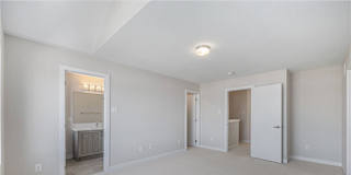 Maple Nestrentals's room