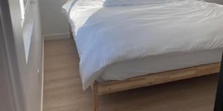 Bronzz's room