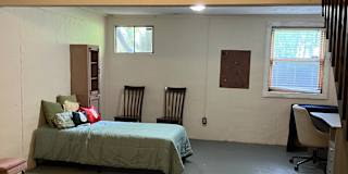 Deniz Emir's room