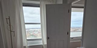 Leona's room