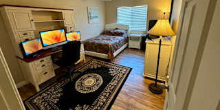 Java Joe's room