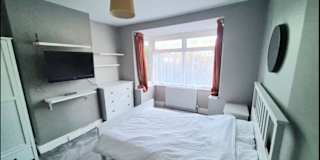 Dan's room