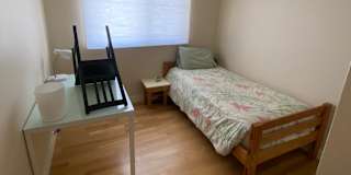 SHY's room