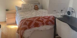 Olivia Hall's room