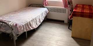 Michelle Menezes's room