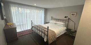 Jo's room