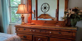 Jebbie's room