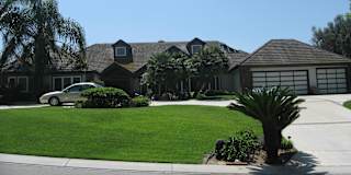 Yorba Linda's room