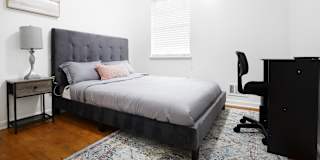 Mihe's room