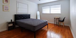 Thao's room