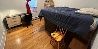 Louis's room
