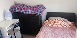 Alicia's room