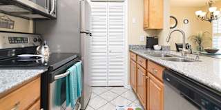 Alcove Rooms's room
