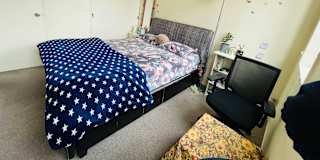Sandy's room