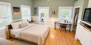 EZ Roomrentals's room