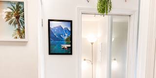 Khloe's room