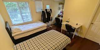 Julia Va's room