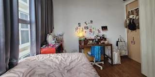 Bowen's room