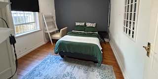 Vernon's room