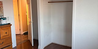 Ivelisse Gordon's room