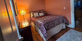 Traci's room