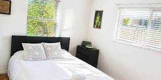 Juliana's room