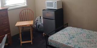 Steve angle's room