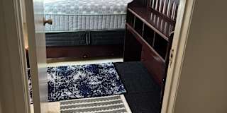 Luz F Mendoza's room