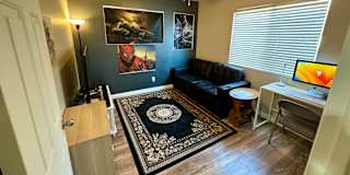 Java Joe's room