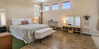 Mindy's room
