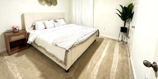 Lizett's room