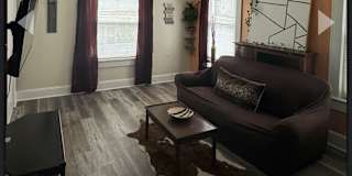 Alcove Rooms's room