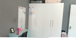 Abdurahgmaan's room