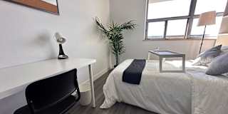 Housingfouryou's room